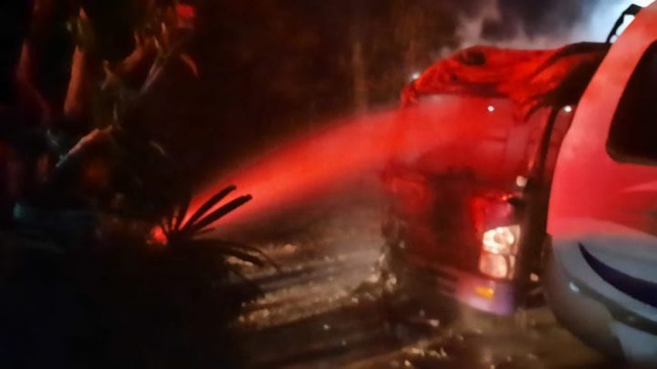 Apes Hendak Disewa, Sebuah Mobil Bus Terbakar di Ponorogo