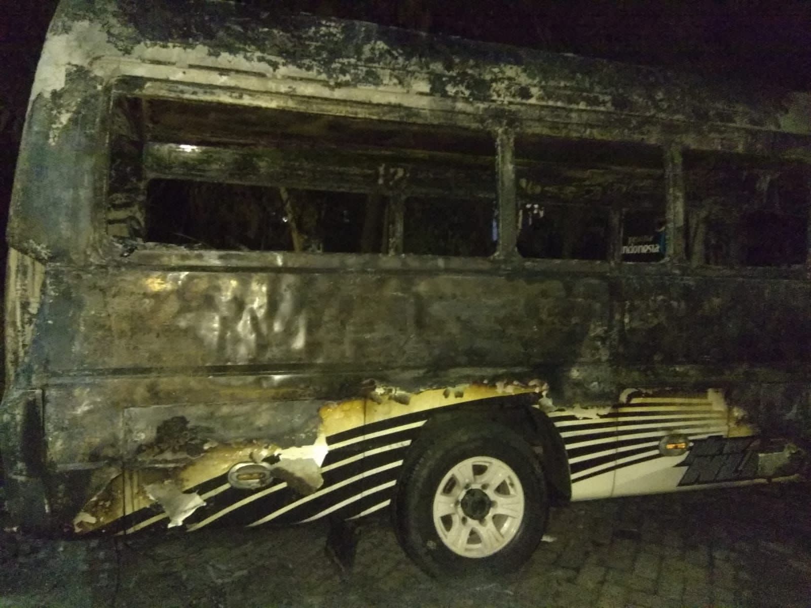 Bus terbakar Ponorogo