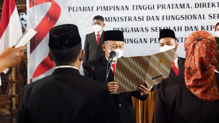 Bupati Ponorogo Lantik Pejabat Tinggi Pratama, Direktur RSUD, Fungsional Pengawas dan Kepala Sekolah