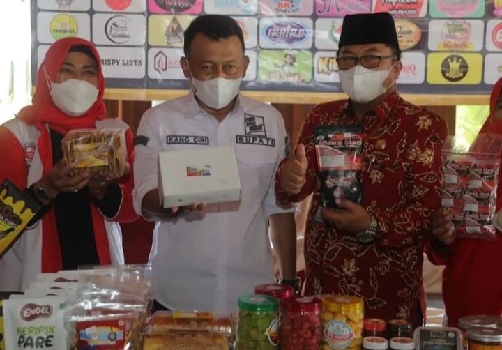 Sertifikasi Halal IKM, Langkah Kang Giri Bupati Ponorogo Wujudkan Produk Hebat