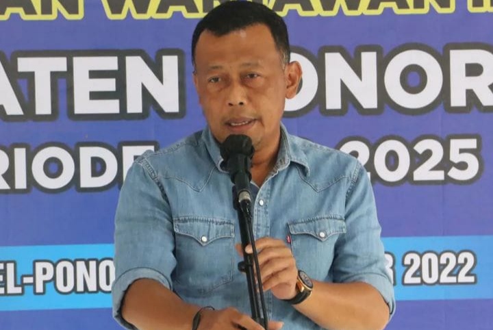 Pengukuhan Pengurus PWI Ponorogo, Kang Giri Tekankan Pers Konsisten Kawal Pembangunan