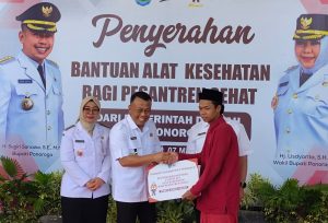 22 Pesantren di Ponorogo Terima Alat Kesehatan dari Pemerintah