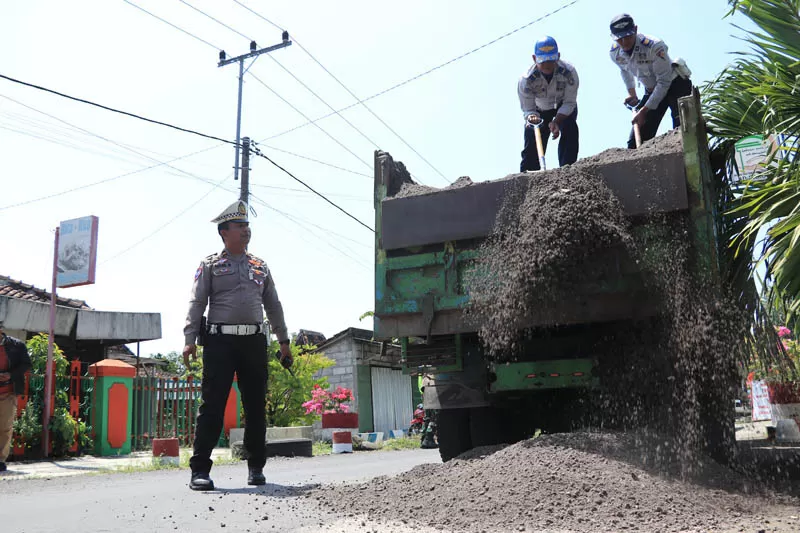 Geram Jalan Mudah Rusak, Bupati Ponorogo Bentuk Satgas