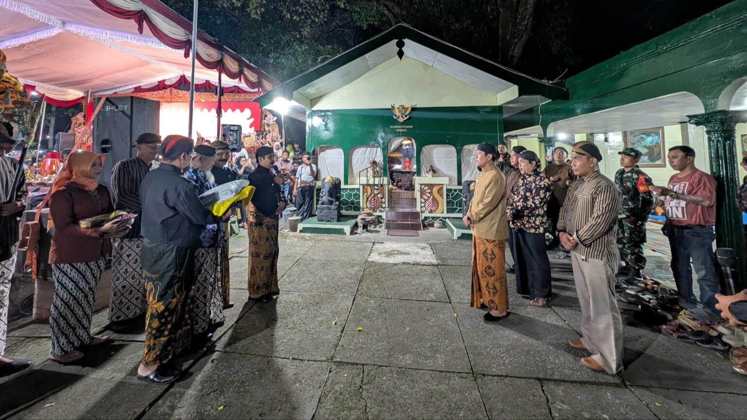 Hadiri Tradisi Ganti Langse, Wabup Ngawi Ajak Nyengkuyung Tradisi
