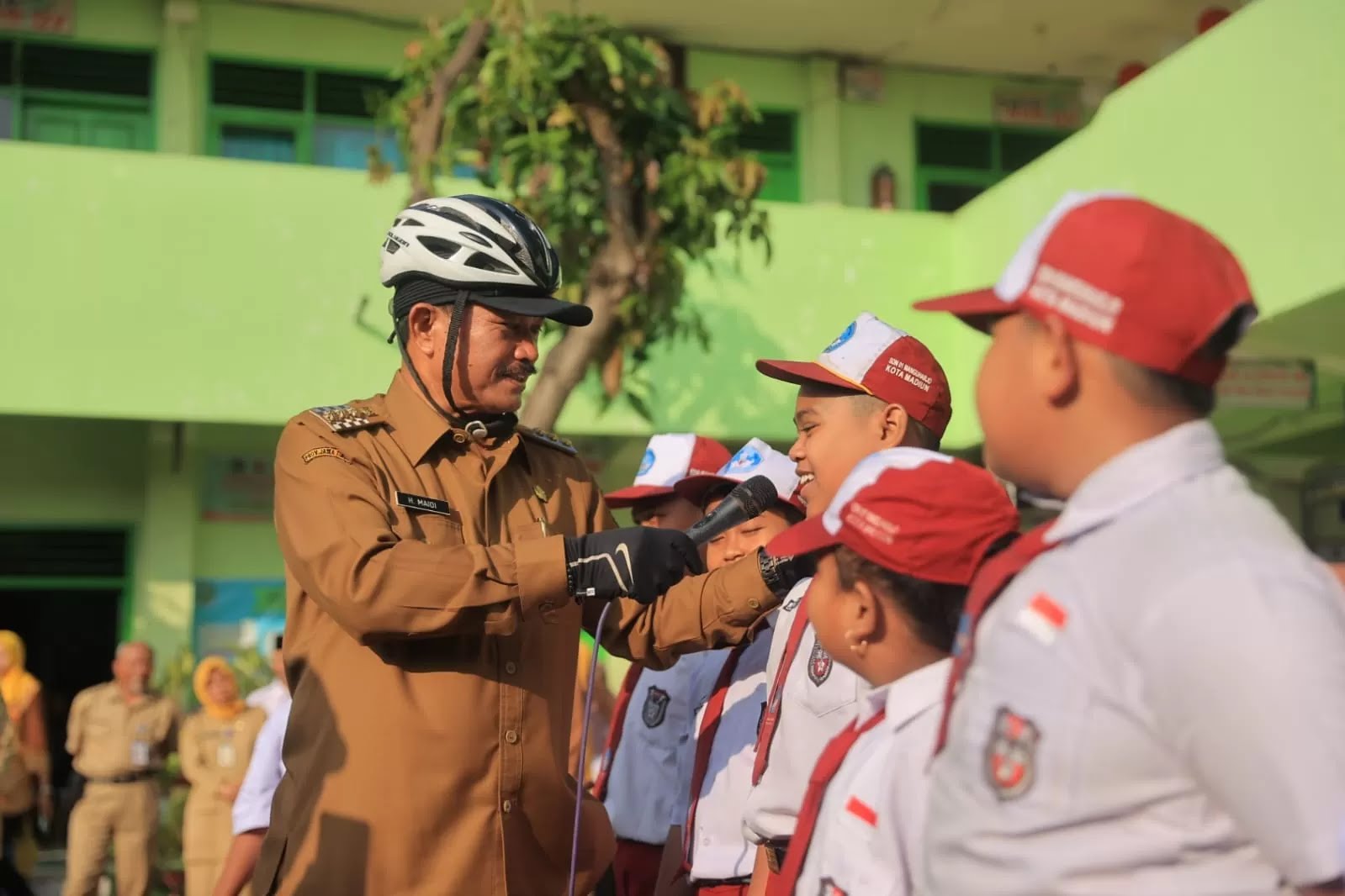 Walikota Madiun, Sekolah Gratis Nunggu Juknis Pusat