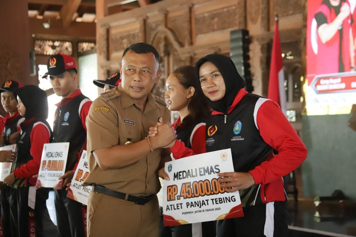 Bupati Ponorogo Berikan Bonus Peraih Medali Porprov Jatim IX/2025