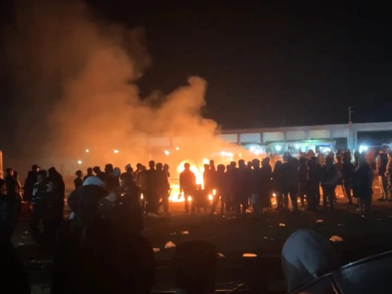 Grand Final Turnamen Bola Voli Soedirman Cup Pacitan Berakhir Ricuh