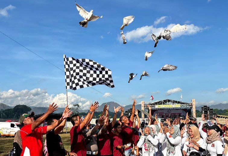 Peringati HUT ke-80 RI dan Harlah ke-20, Arega Gelar Jalan Sehat Berhadiah