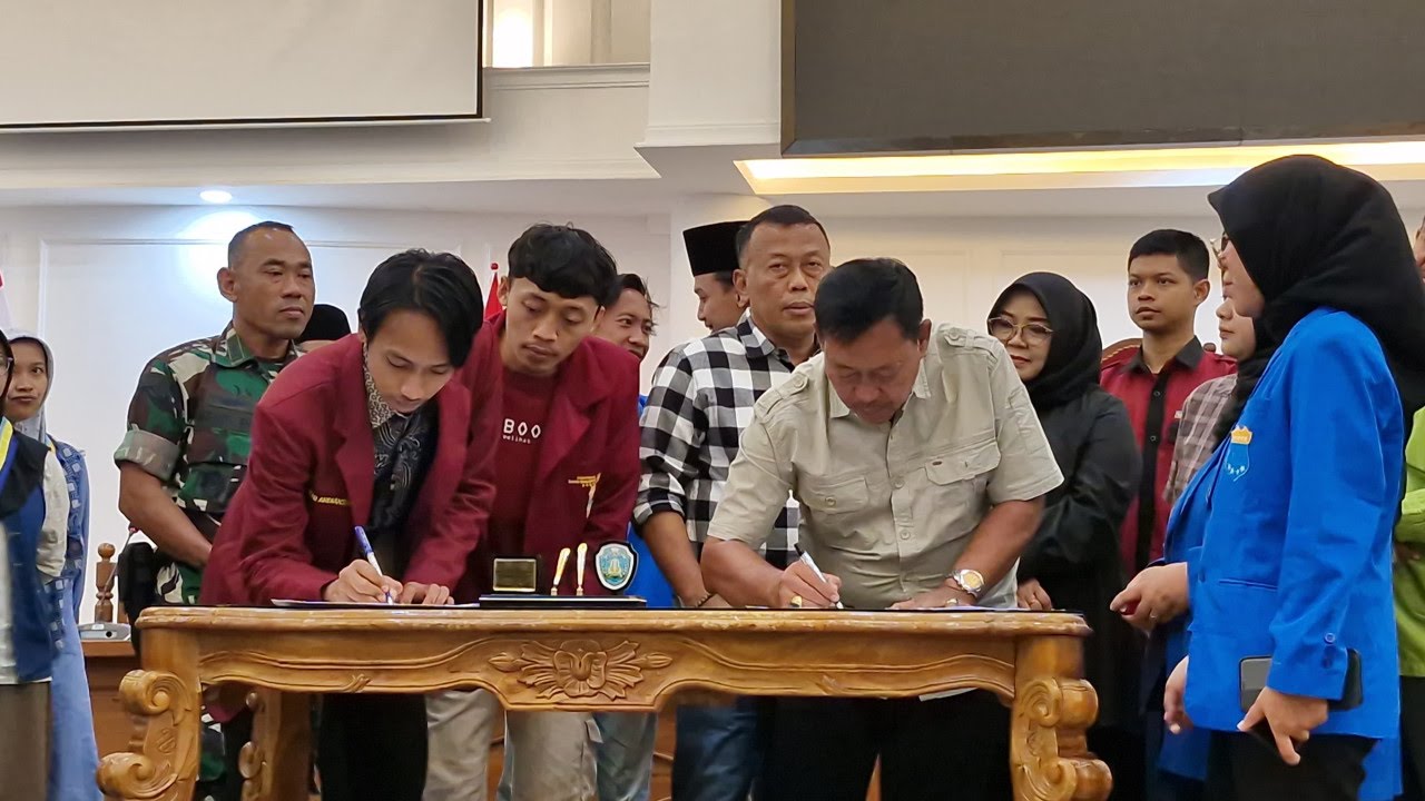 PMII dan IMM Ponorogo Sampaikan 7 Tuntutan dalam Audensi dengan DPRD