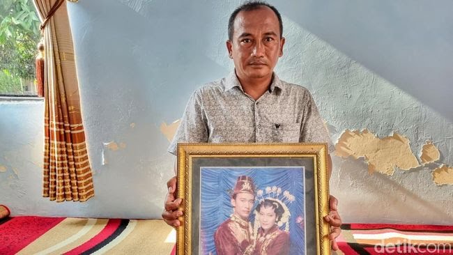Warga Nambak Bungkal Ponorogo Korban Longsor Freeport, Keluarga Berduka
