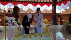Harlah ke-80 Jatim, Khofifah Ziarah ke Makam Gubernur Pertama di Magetan