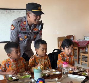 Distribusi Perdana, SPPG 2 Polres Magetan Salurkan 1.013 MBG