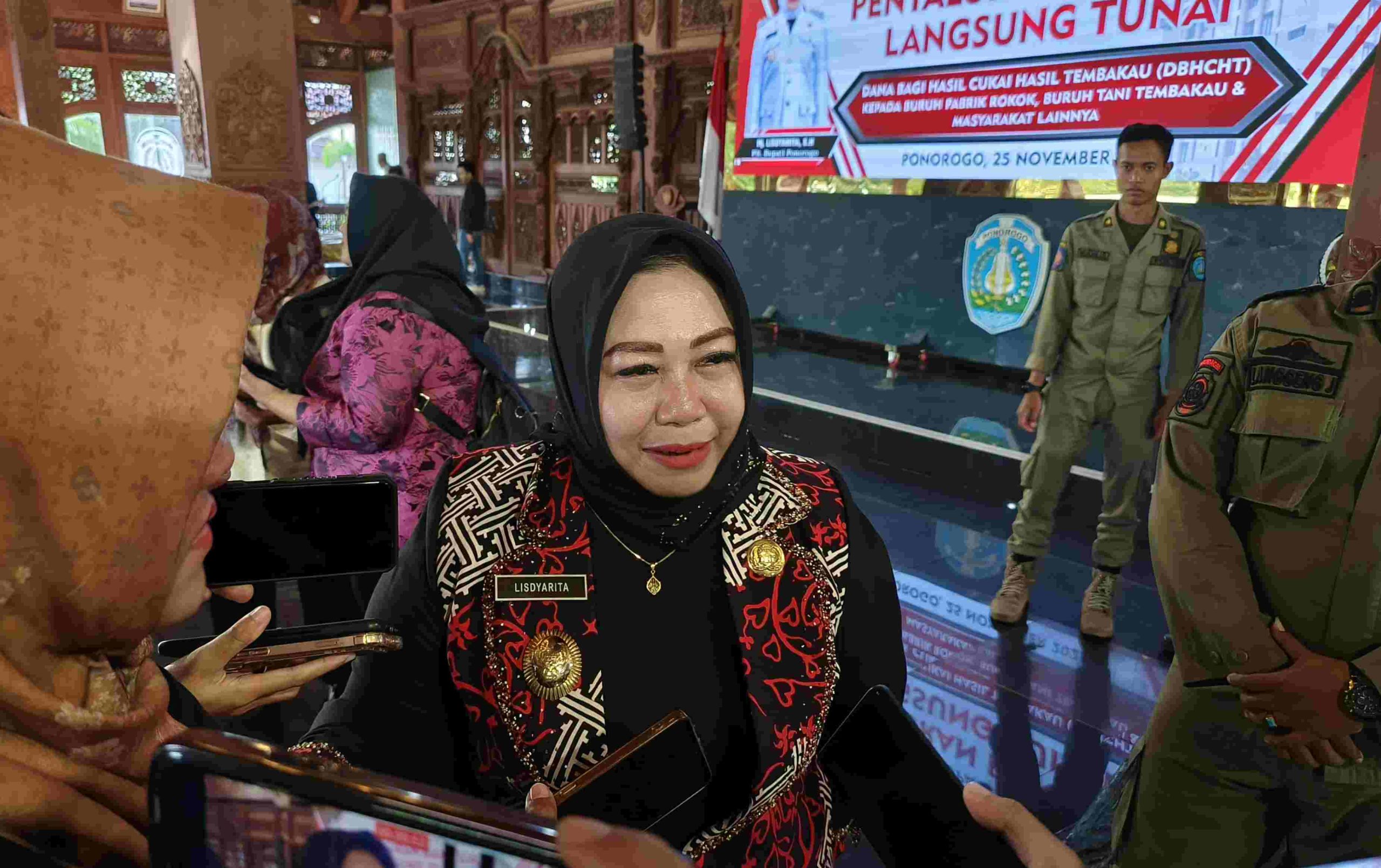 Adanya Pemotongan Anggaran Pusat, Bupati Lisdyarita Optimis Program Berjalan Sukses