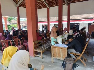 135 KPM di Desa Belang Menerima Bantuan Pangan 2025