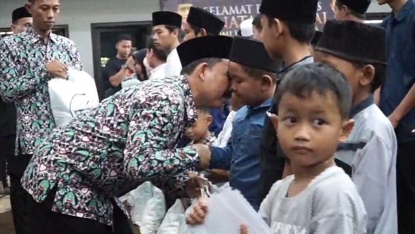 Berbudi Luhur Peduli Sesama, PSHT Ponorogo Santuni Anak Yatim Piatu