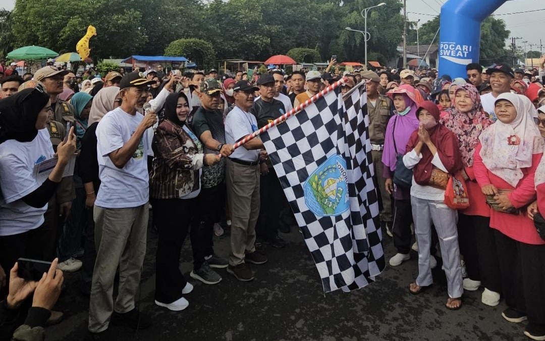 Diberangkatkan Plt. Bupati Ponorogo, Jalan Santai PCM Diikuti Ribuan Peserta