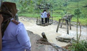 Sambangi Jembatan Gedangan, Ngrayun, Plt. Bupati Ponorogo: Kemen PU akan Hadir