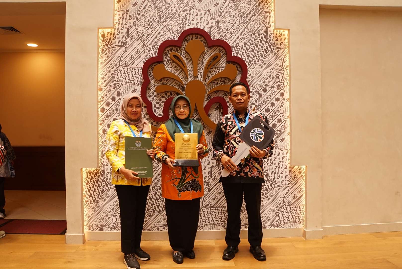 Hebat, Kabupaten Magetan Raih Sertifikat Menuju Kabupaten Bersih