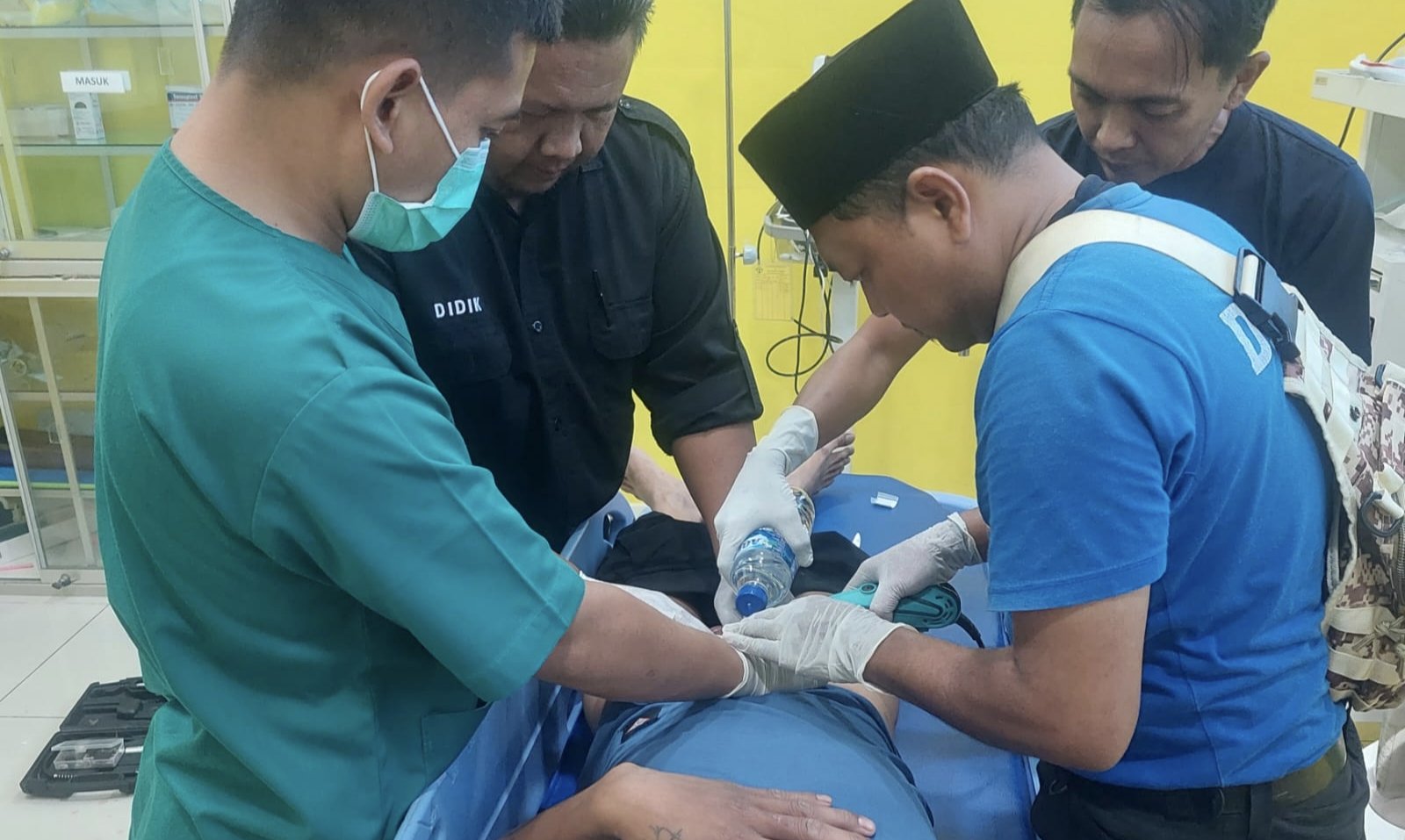 1 Jam Berjibaku, Damkar Ponorogo Sukses Lepas Cincin Pembesar Mr. P