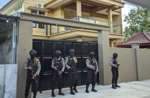 KPK Geledah Rumah Kreditur Bupati Ponorogo Non Aktif Sugiri Sancoko